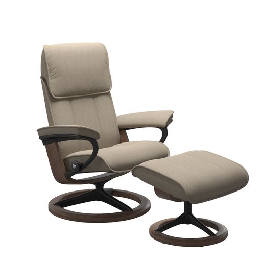 Stressless® Admiral (L) Signature recliner with footstool