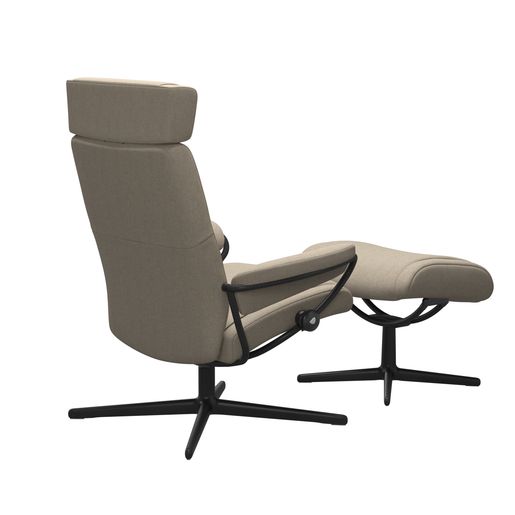 Stressless® Paris Cross lenestol med regulerbar nakkestøtte og krakk