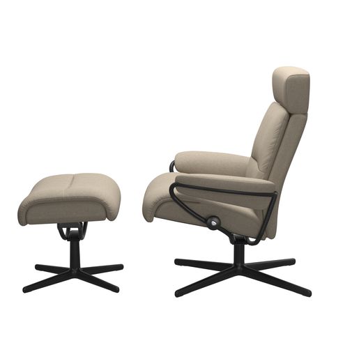 Stressless® Tokyo Cross lenestol med regulerbar nakkestøtte og krakk