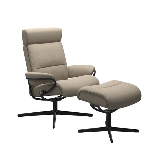 Stressless® Tokyo Cross lenestol med regulerbar nakkestøtte og krakk