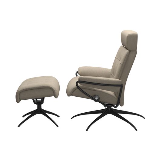 Stressless® Erik Star lenestol med regulerbar nakkestøtte og krakk