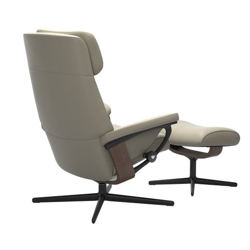 Stressless® Paul (M) Cross Base Recliner with Ottoman